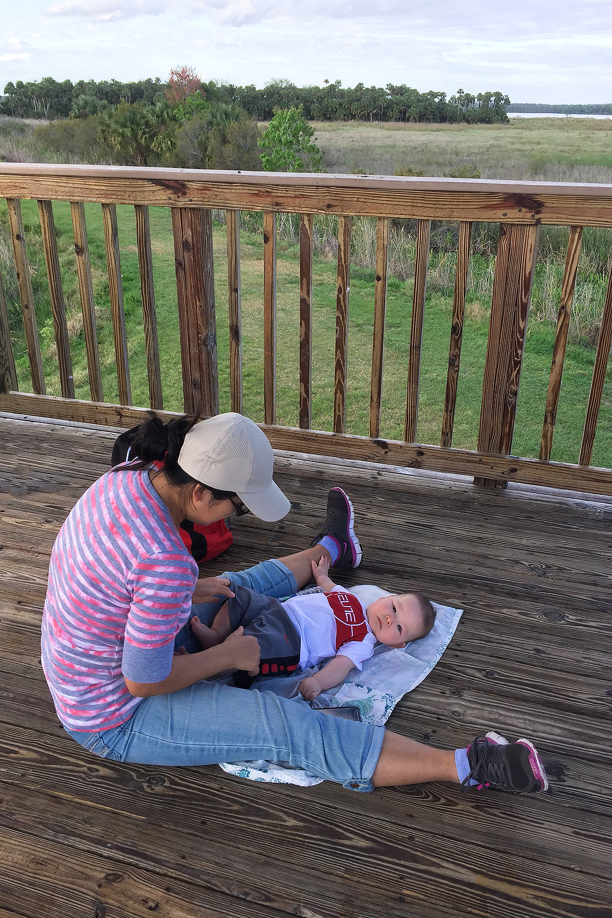 Elaine and Tiny in the observation tower at Lake Woodruff National Wildlife Refuge. The top eBird hot spot in Volusia County, Woodruff is known as a breeding site of Swallow-tailed Kite. Sandhill Crane also breed here, and Bald Eagle are regularly noted. (Craig Brelsford)