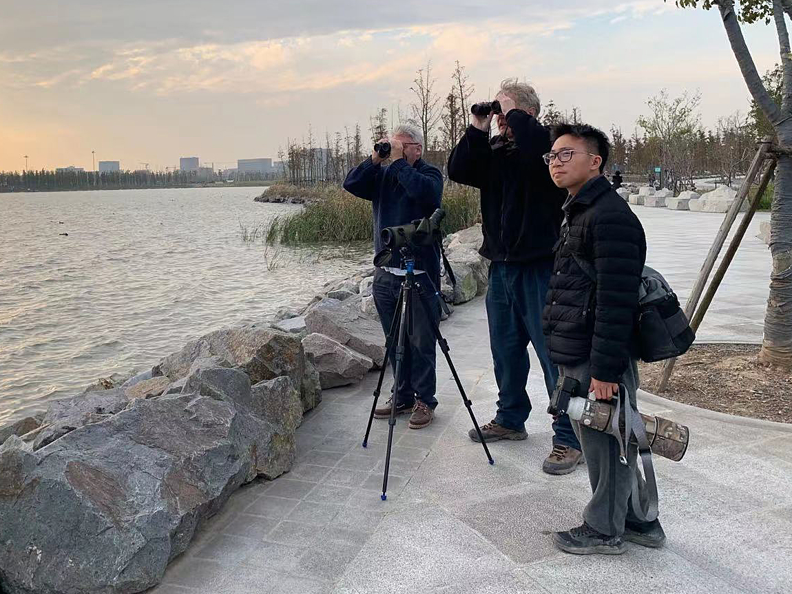 birders at Dishui Lake